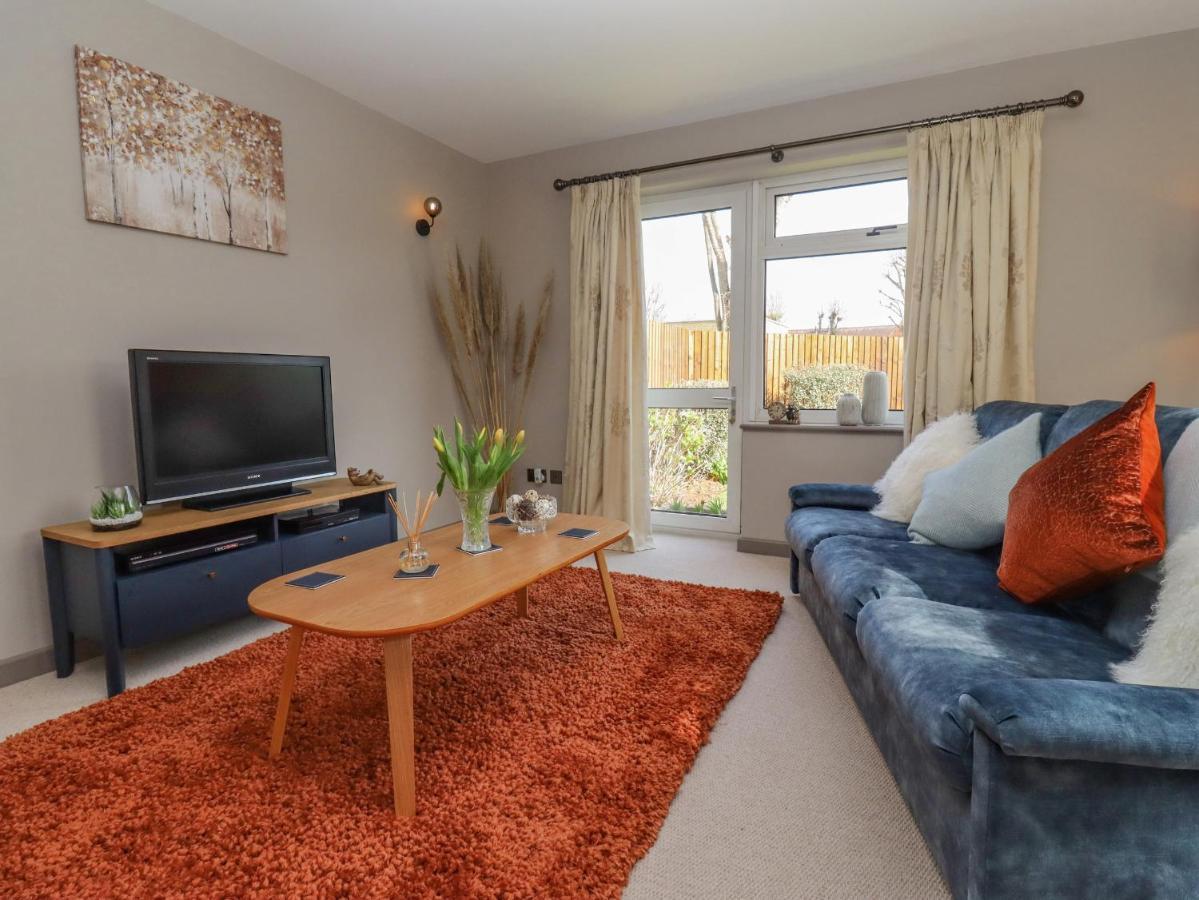 Robellen Corner Villa Banbury Bagian luar foto