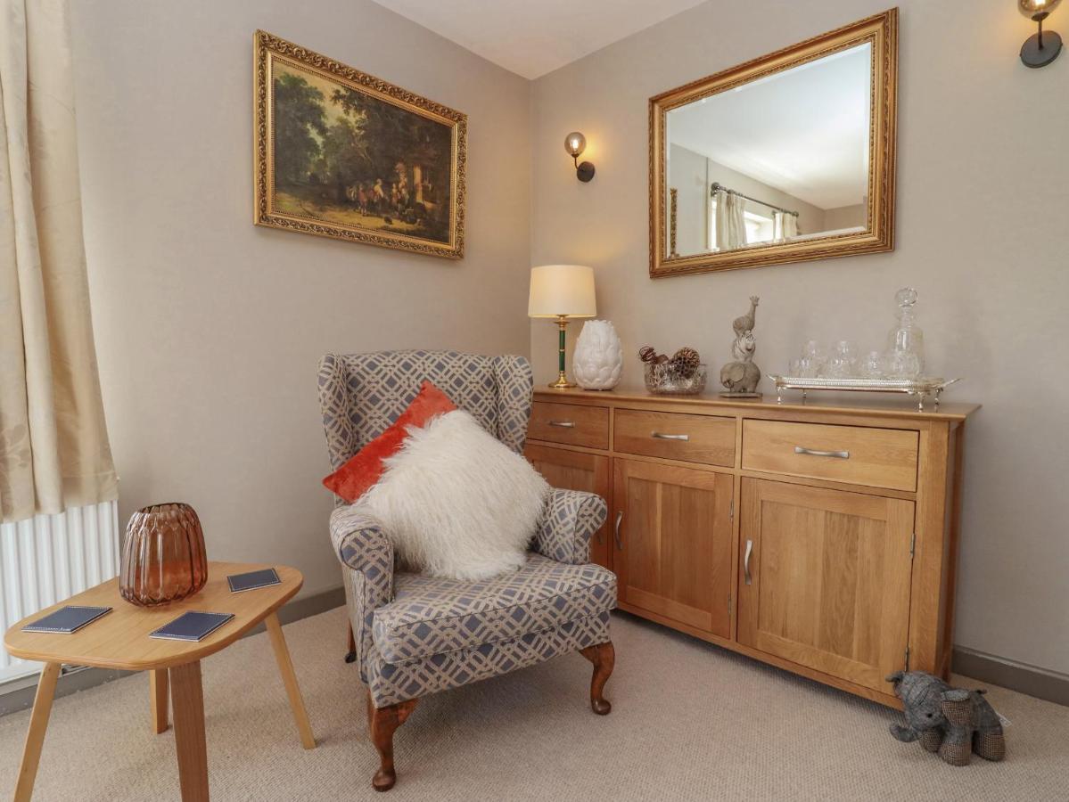 Robellen Corner Villa Banbury Bagian luar foto