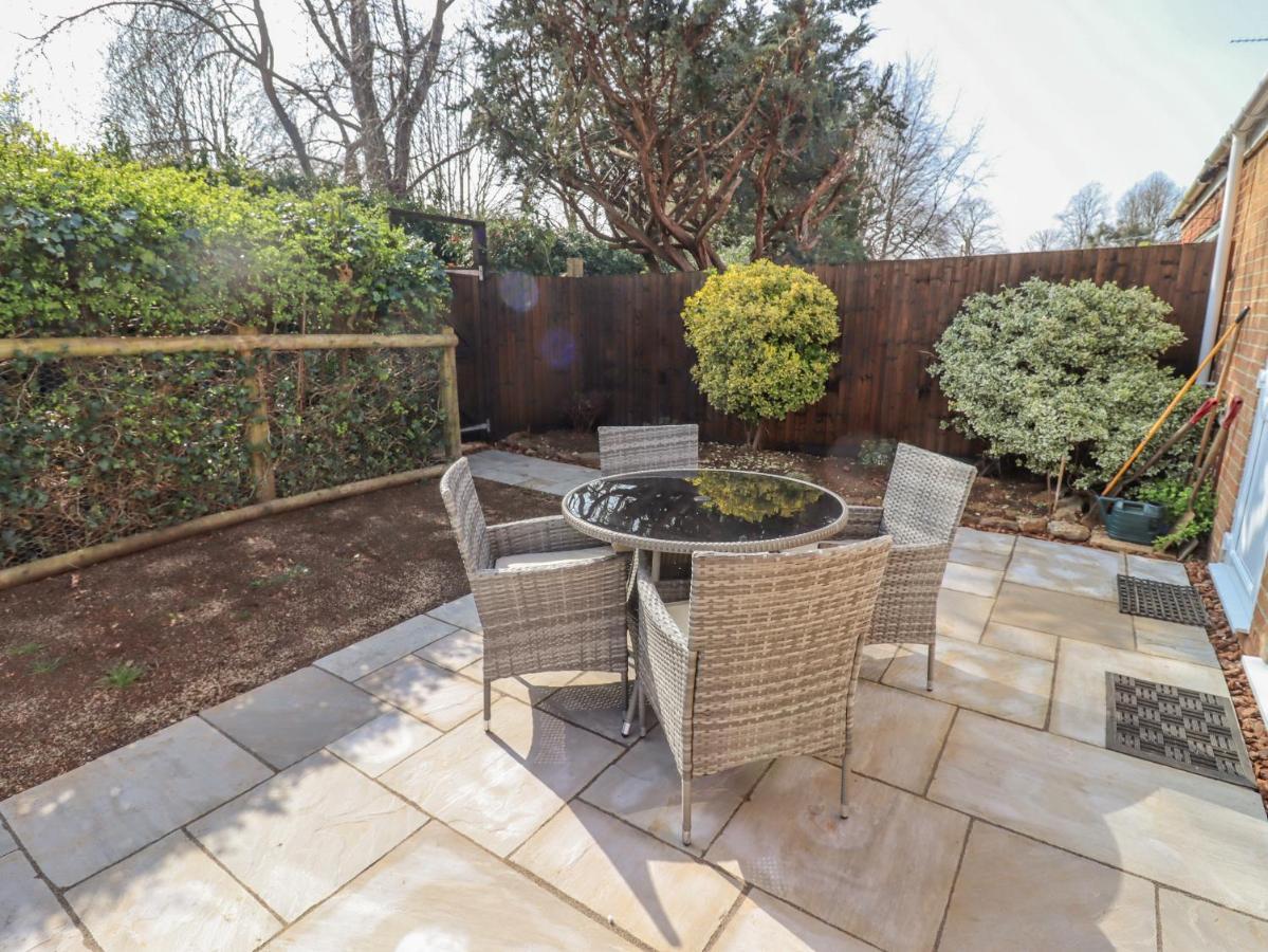 Robellen Corner Villa Banbury Bagian luar foto